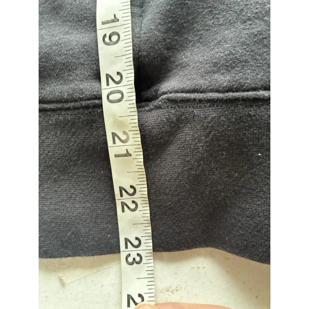lululemon‎ loungeful Hoodie Sz 8 Black Casual Chicago Blackhawks Logo On Arm